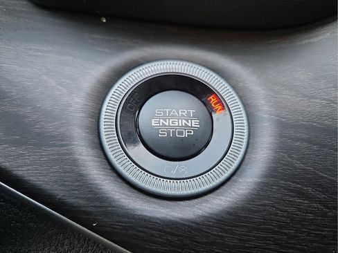 New 2025 Jeep Grand Cherokee L Limited w/ Luxury Tech Group II image 20