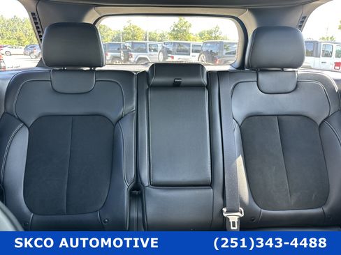 Used 2024 Jeep Grand Cherokee Altitude image 27