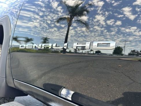 New 2025 GMC Sierra 2500 Denali w/ Denali Reserve Package image 33