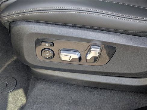 New 2026 BMW X5 xDrive50e image 4