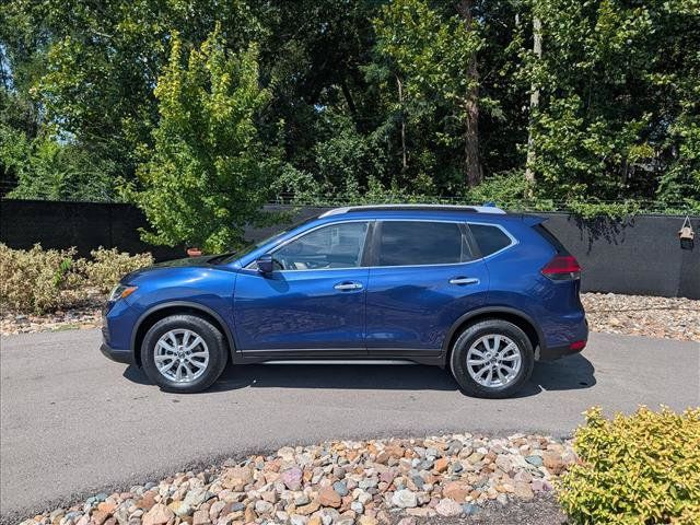 Used 2020 Nissan Rogue SV FWD image 2