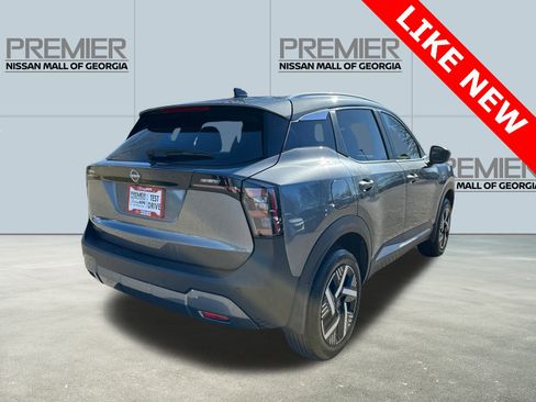 Used 2026 Nissan Kicks SV image 5
