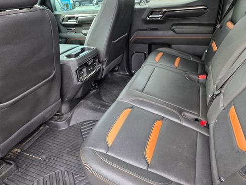 Used 2023 GMC Sierra 1500 AT4 w/ AT4 Premium Package AWD/4WD image 36