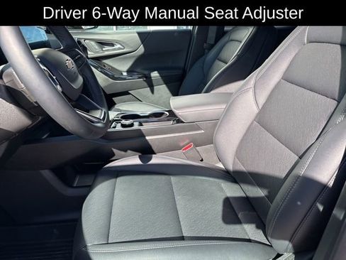 New 2026 Chevrolet Equinox LT w/ Convenience Package II image 12