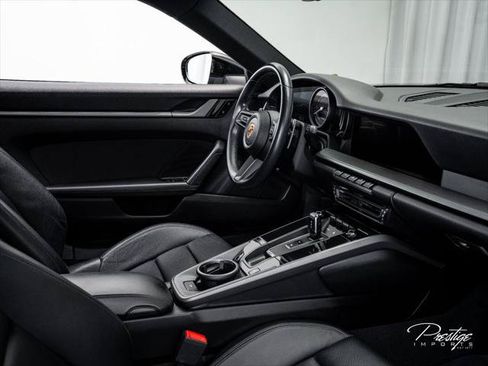 Used 2021 Porsche 911 Carrera RWD image 36