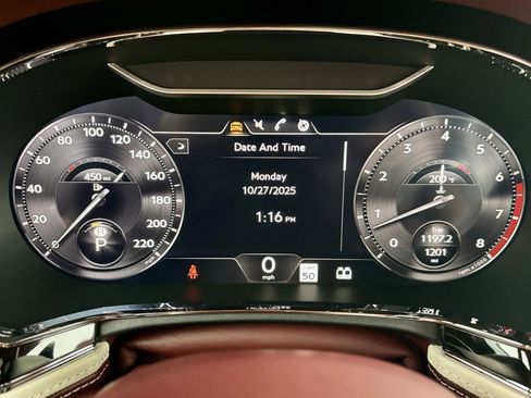 Used 2024 Bentley Flying Spur W12 image 12