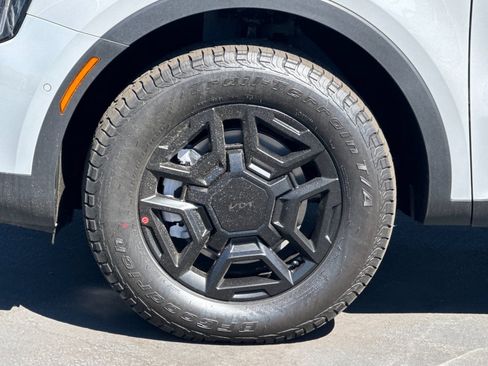 New 2026 Kia Sorento SX Prestige w/ Olive Brown Leather Package image 35