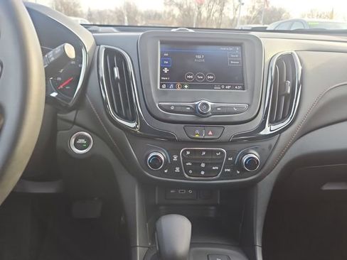 Used 2023 Chevrolet Equinox RS image 10