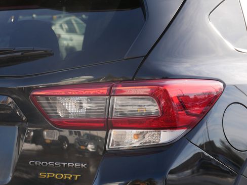 Used 2021 Subaru Crosstrek 2.5i Sport w/ Moonroof Package image 17