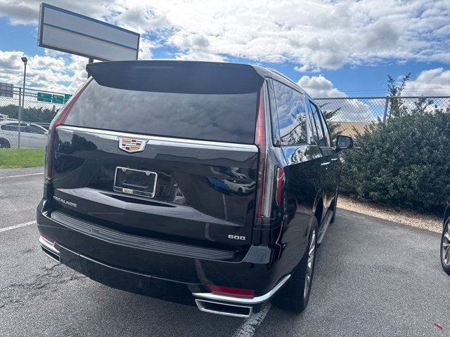 Used 2023 Cadillac Escalade Premium Luxury AWD/4WD image 8