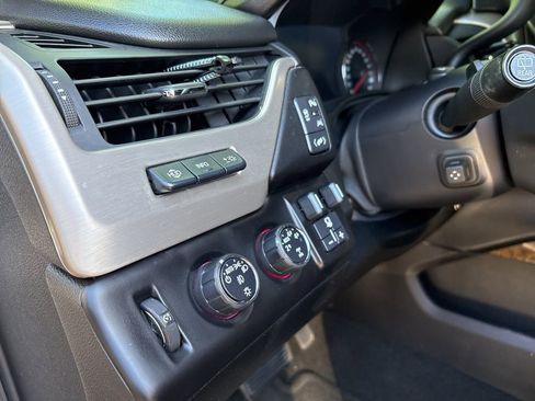 Used 2016 GMC Yukon Denali w/ Open Road Package AWD/4WD image 17