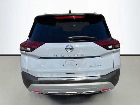 Used 2021 Nissan Rogue SL w/ Premium Package image 6