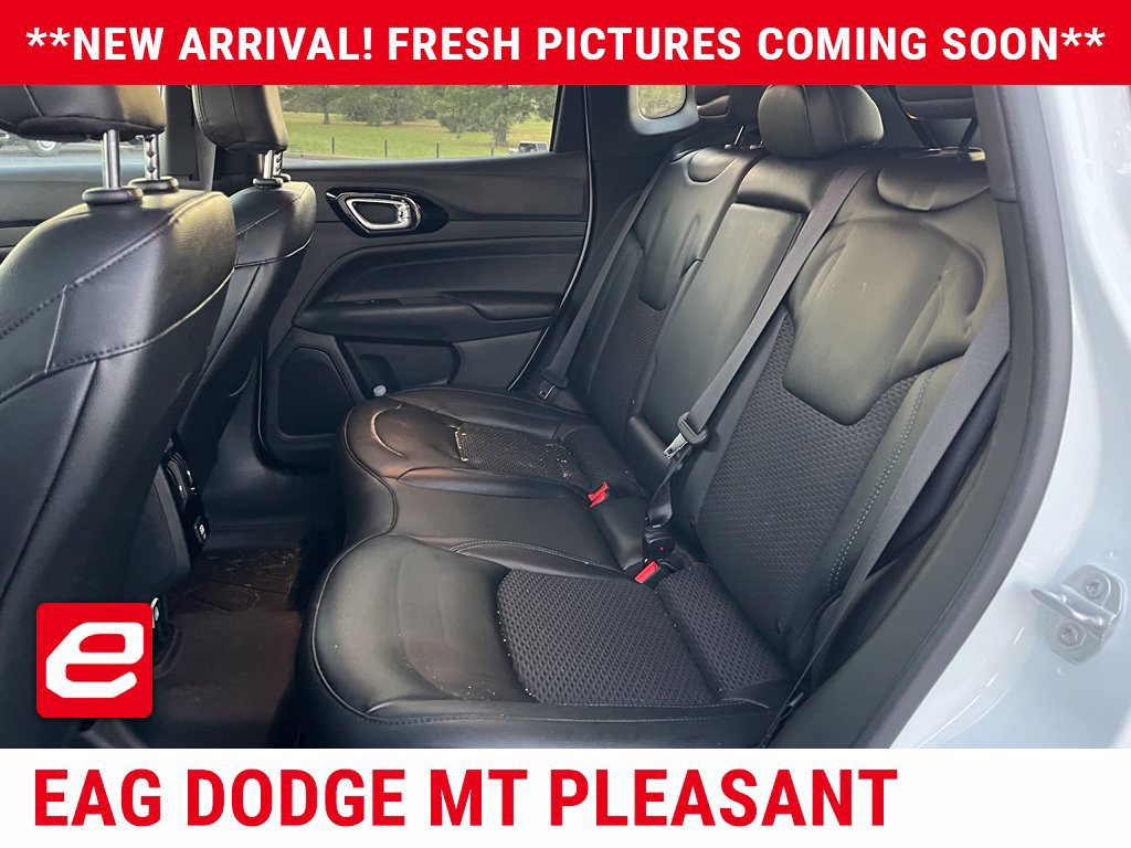Used 2026 Jeep Compass Latitude AWD/4WD image 11