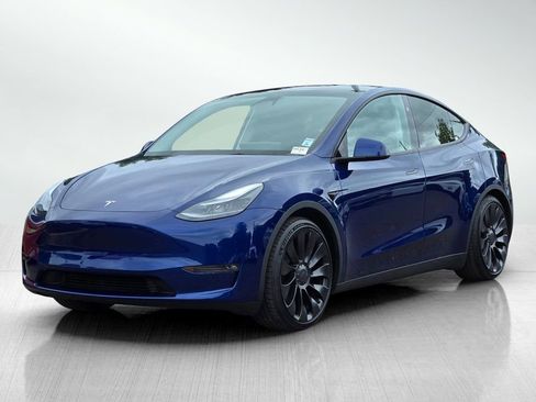 Used 2023 Tesla Model Y Performance AWD/4WD image 9