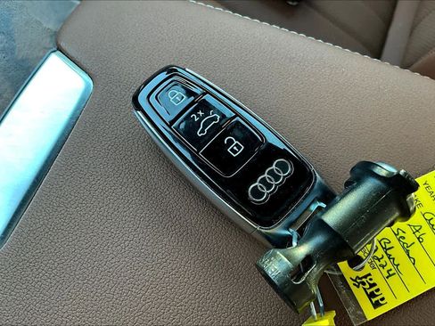 Used 2022 Audi A6 3.0T Prestige image 14