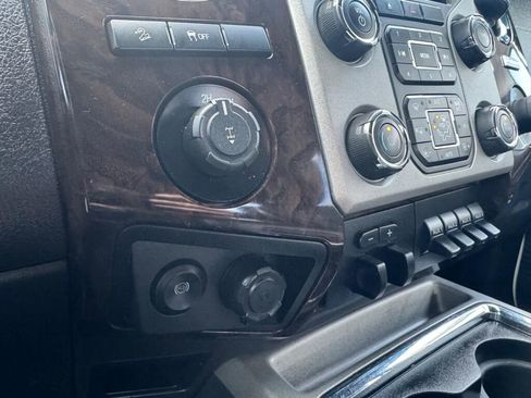 Used 2015 Ford F250 Platinum w/ FX4 Off-Road Package image 20