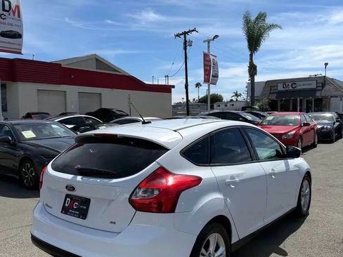 Used 2013 Ford Focus SE FWD image 4