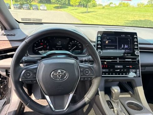 Used 2021 Toyota Avalon XLE w/ Moonroof Package AWD/4WD image 19