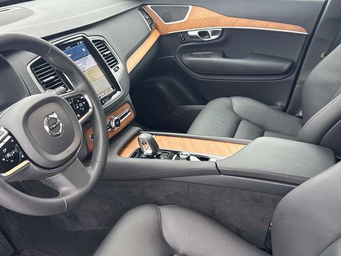 Certified 2024 Volvo XC90 B6 Plus w/ Protection Package Premier image 20