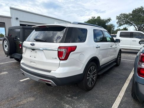 Used 2016 Ford Explorer Platinum AWD/4WD image 2