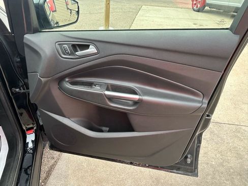 Used 2018 Ford Escape SE AWD/4WD image 16