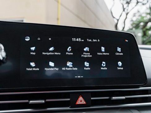 Certified 2023 Hyundai Elantra SEL w/ Convenience Package image 16