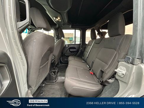 Used 2022 Jeep Wrangler Unlimited Sport AWD/4WD image 28