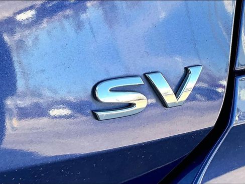 Used 2019 Nissan Rogue SV image 9