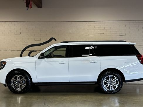 Used 2025 Ford Expedition Max Active AWD/4WD image 7