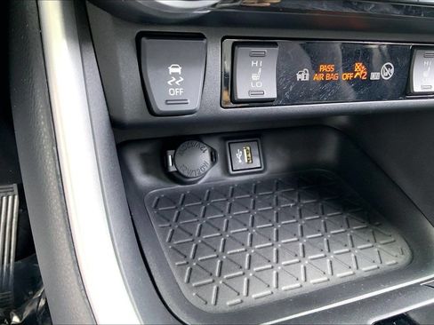 Used 2024 Toyota RAV4 XLE Premium w/ Weather Package AWD/4WD image 31
