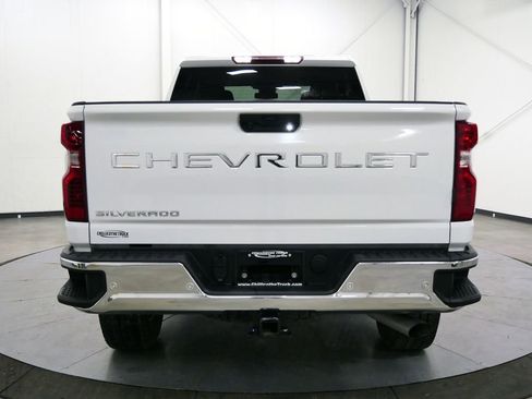 Used 2025 Chevrolet Silverado 2500 W/T w/ WT/CX Safety Package image 6