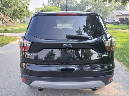 Used 2017 Ford Escape SE w/ Equipment Group 201A AWD/4WD image 7
