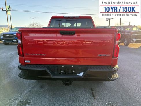 Used 2024 Chevrolet Silverado 1500 ZR2 w/ Technology Package image 7
