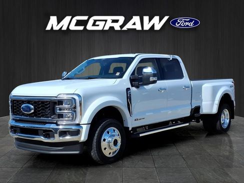 Certified 2026 Ford F450 Lariat w/ Chrome Package AWD/4WD image 1