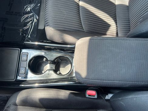 Used 2021 Toyota Prius Prime LE FWD image 21