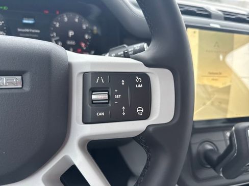 New 2026 Land Rover Defender 110 X-Dynamic SE image 20