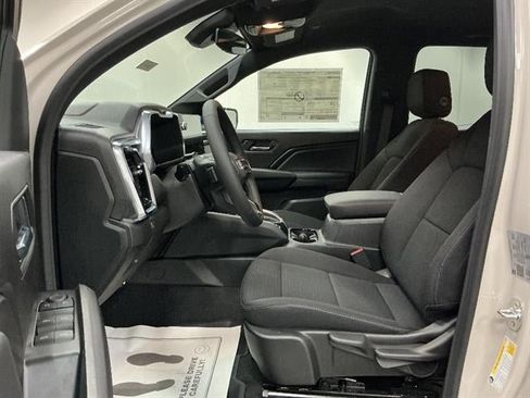 New 2026 GMC Canyon Elevation RWD image 8