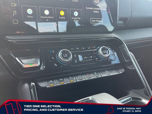 Used 2024 GMC Sierra 1500 AT4 w/ Technology Package AWD/4WD image 30