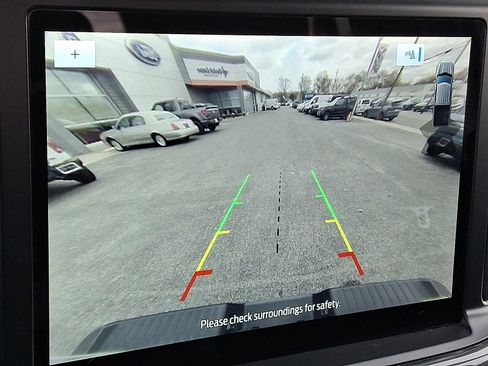 Certified 2022 Ford F150 XLT w/ Equipment Group 302A High image 18