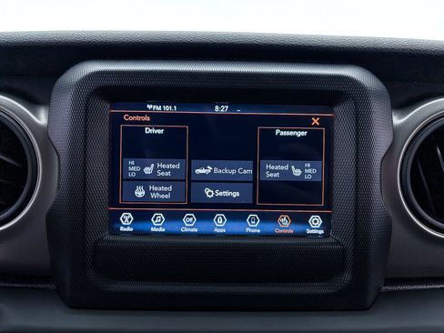 Used 2021 Jeep Gladiator Sport AWD/4WD image 18