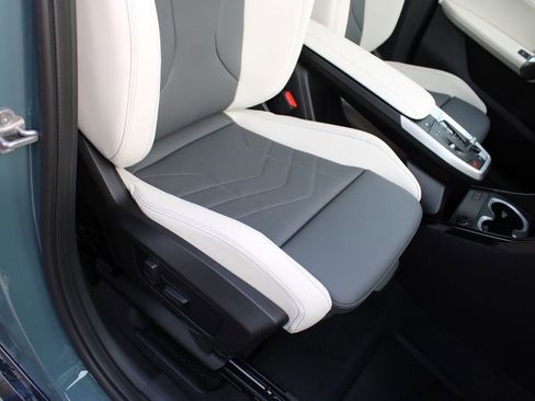 New 2026 BMW X1 xDrive28i w/ Technology Package image 26