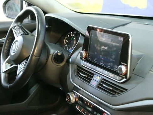 Used 2019 Nissan Altima 2.5 SV AWD/4WD image 10