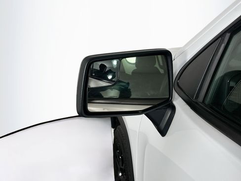 Used 2024 GMC Sierra 1500 Elevation image 16