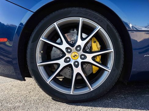 Used 2011 Ferrari California image 42