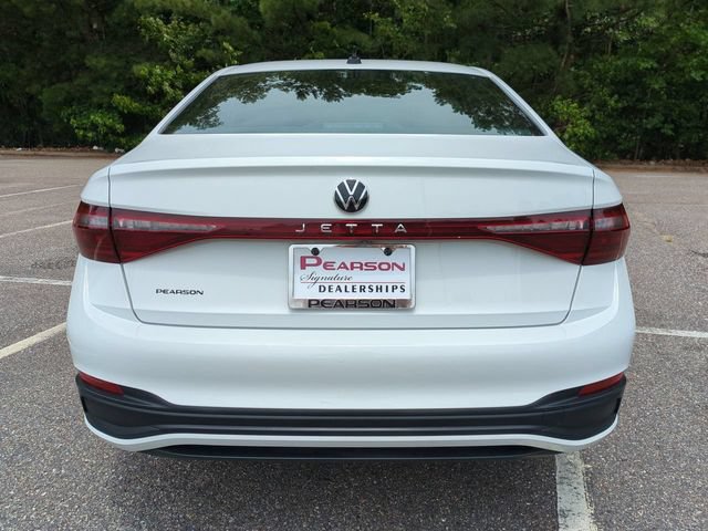 Used 2025 Volkswagen Jetta Sport FWD image 5