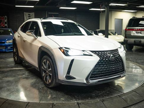 Used 2020 Lexus UX 200 w/ Accessory Package 2 FWD image 5