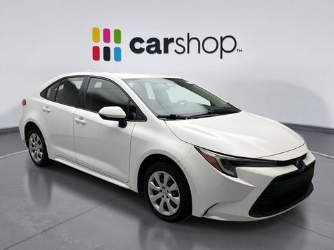 Used 2024 Toyota Corolla LE image 7