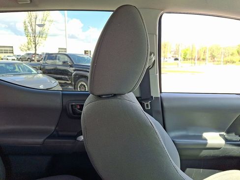 Used 2023 Toyota Tacoma SR5 AWD/4WD image 13