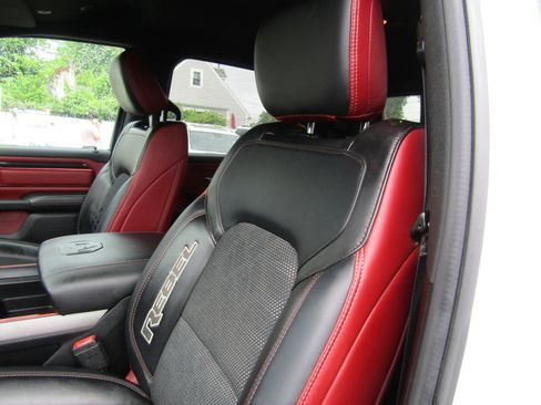 Used 2019 RAM 1500 Rebel w/ Rebel Level 2 Equipment Group AWD/4WD image 31