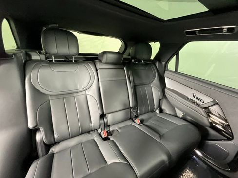 Used 2025 Land Rover Range Rover Sport Dynamic SE image 23